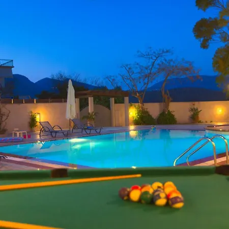 Santalas ヴィラ *