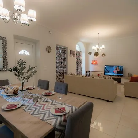 Santalas * Ágios Matthaíos