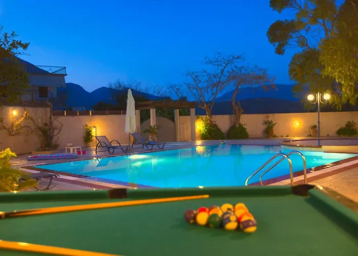 Santalas Вилла *